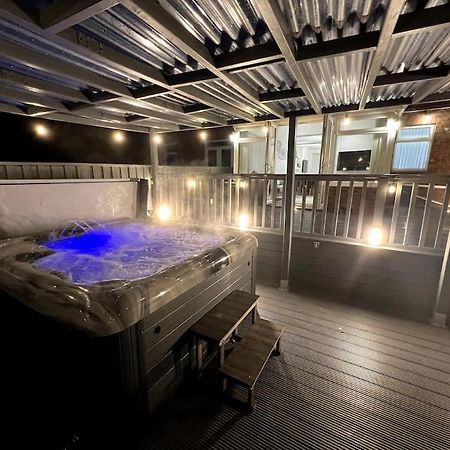 Numero Venti Aparthouse Wifi Parking Hot Tub ニューカッスル・アポン・タイン エクステリア 写真