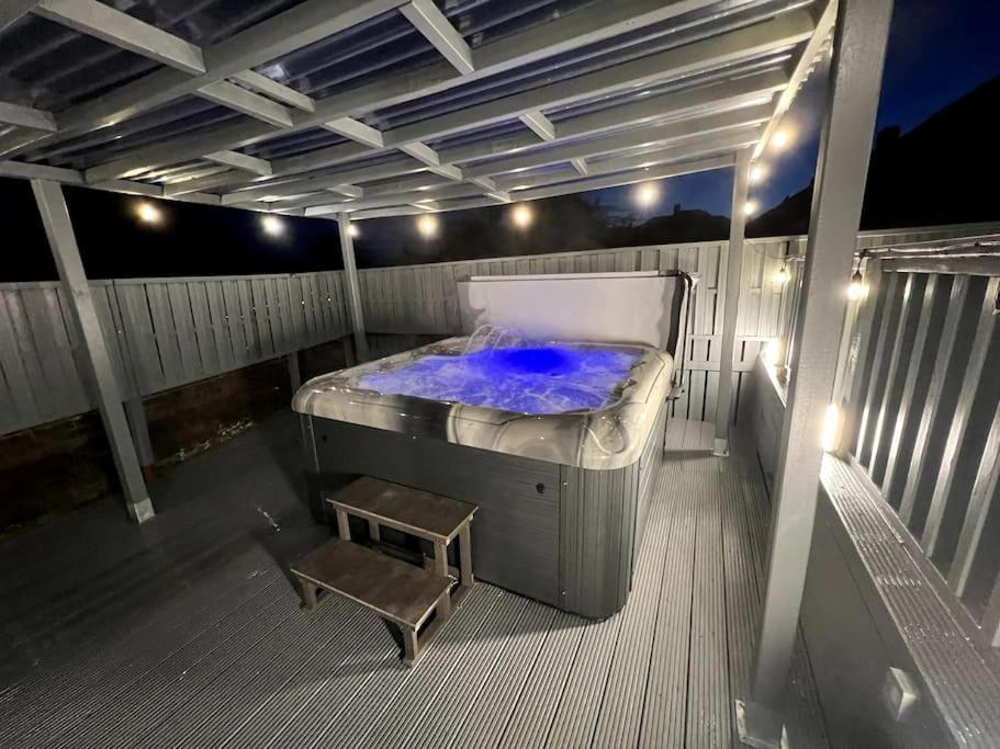 Numero Venti Aparthouse Wifi Parking Hot Tub ニューカッスル・アポン・タイン エクステリア 写真